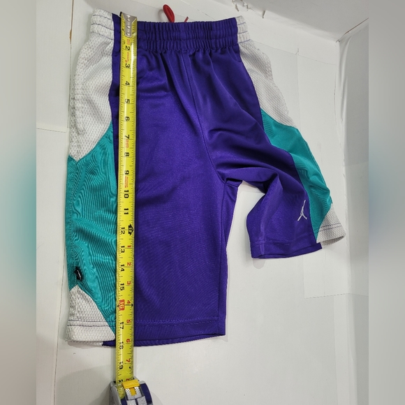 NIKE AIR JORDAN YOUTH BASKETBALL SHORTS GRAPE RETRO 5 SIZE S(8-10YRS) - Picture 7 of 11